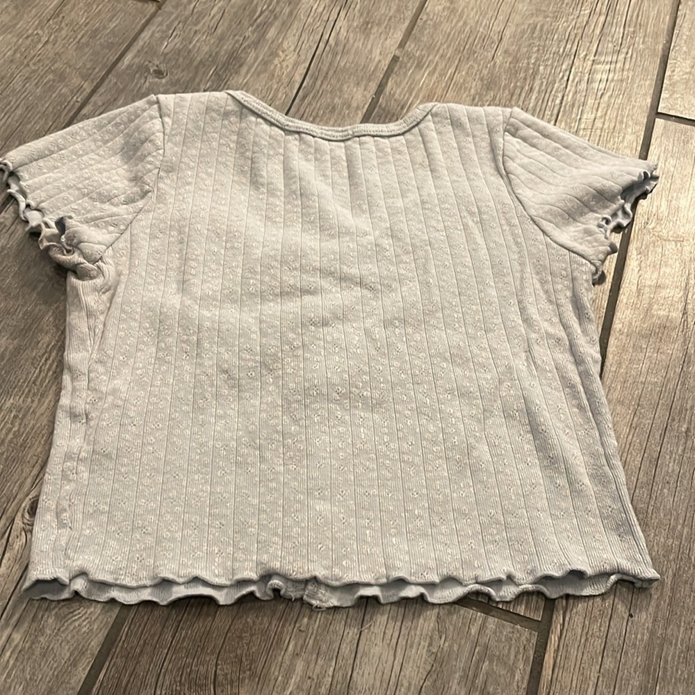 Brandy Melville Ribbed Crop Button Down Shirt - Picture 3 of 3